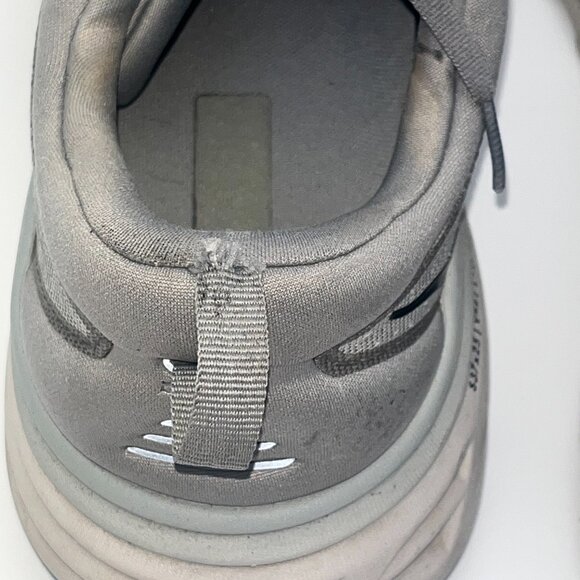 Hoka One One Mens Bondi 8 Running Shoe size 11.5 2E WIDE preowned good condition - Picture 4 of 10